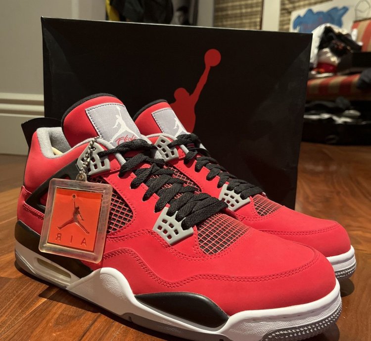 2013 Jordan 4 Toro Bravo