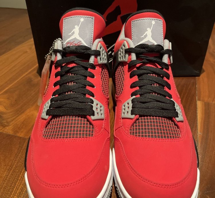 2013 Jordan 4 Toro Bravo