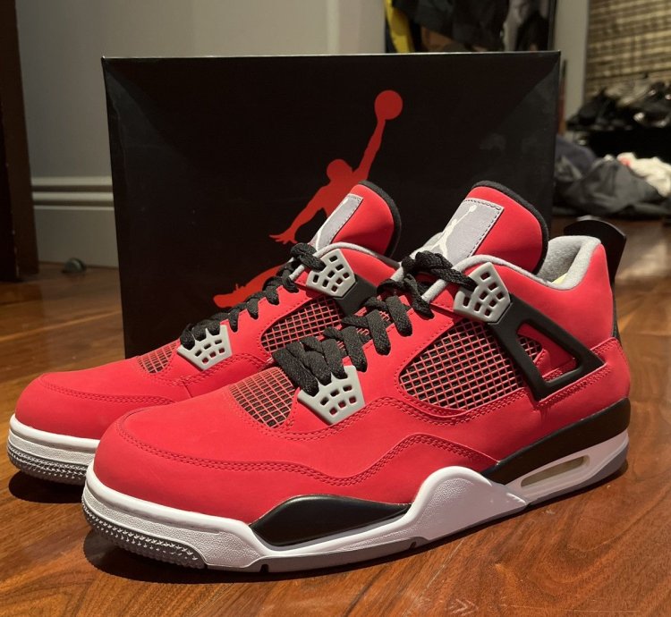 2013 Jordan 4 Toro Bravo