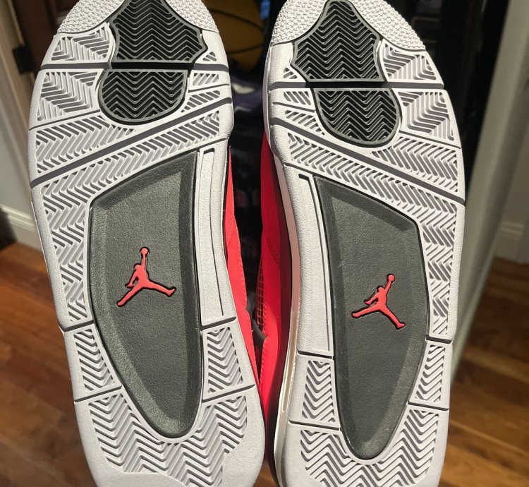 2013 Jordan 4 Toro Bravo