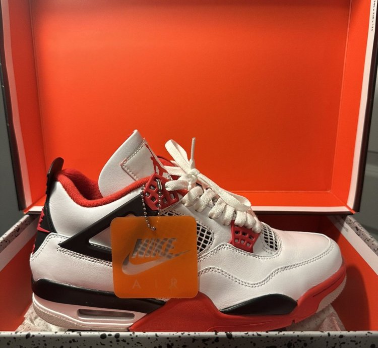 2020 Fire Red Air Jordan 4