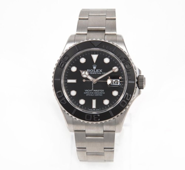 Rolex Yacht-master 42 Titanium 04 2025 Unworn Box Papers