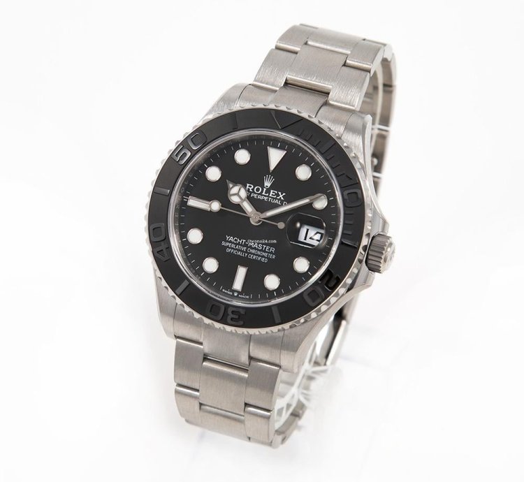 Rolex Yacht-master 42 Titanium 04 2025 Unworn Box Papers