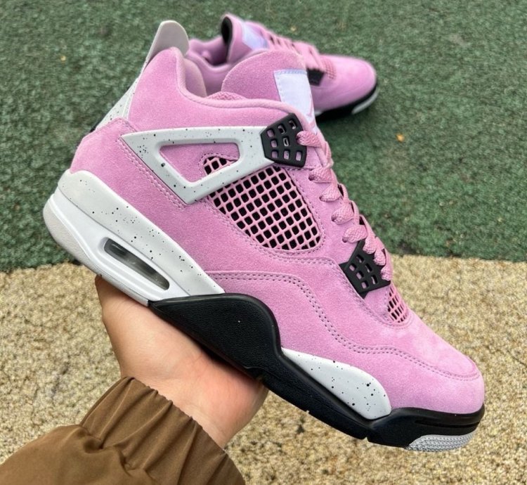 Air Jordan 4 Retro Orchid