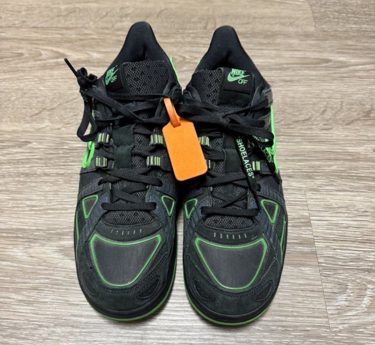 Send Offers Rubber Dunks