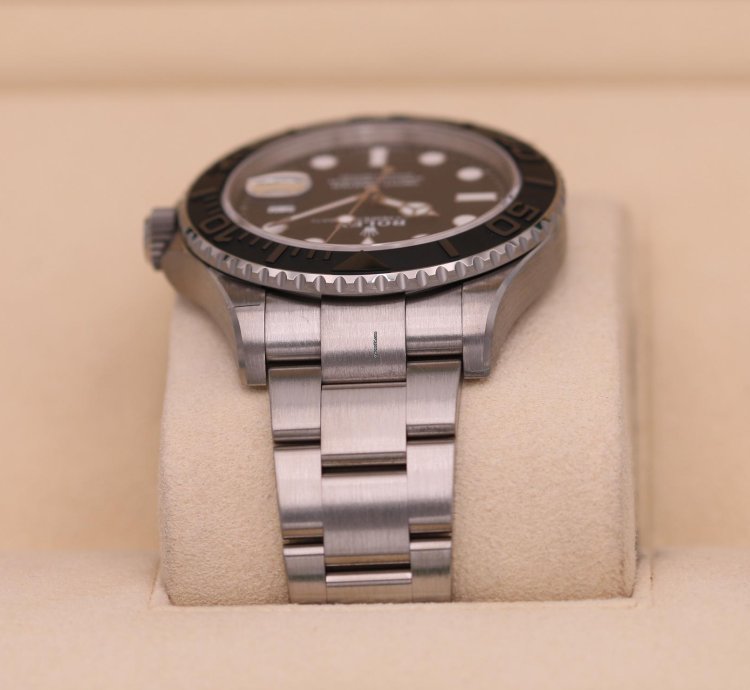 Rolex Yacht-master 42 Titanium Black Dial