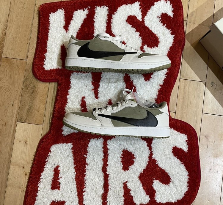 Air Jordan 1 Low Golf Travis Scott