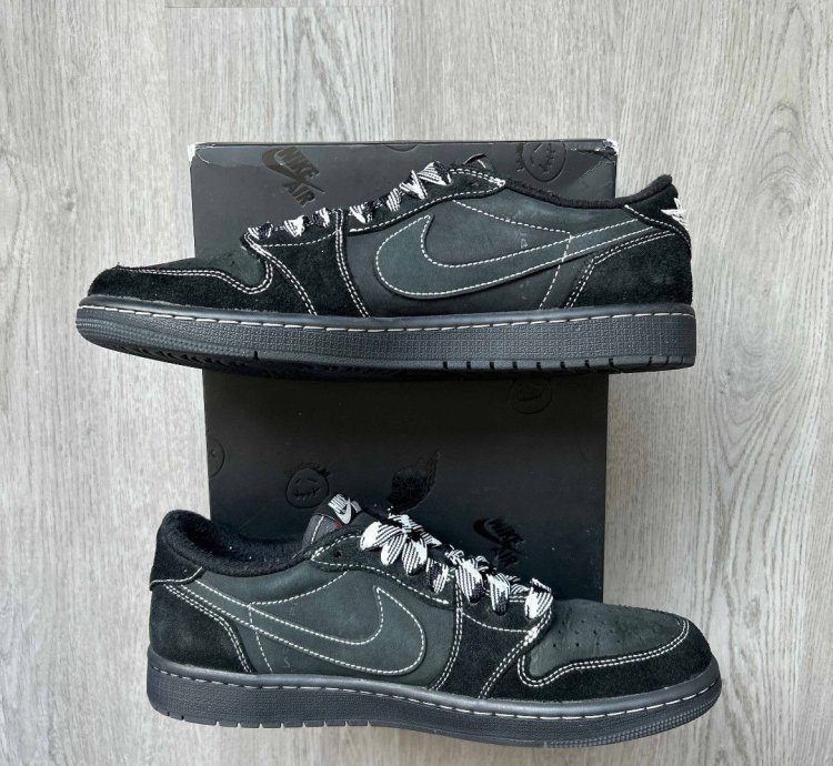 Size 10 - Nike Air Jordan 1 Low Travis Scott Black Phantom