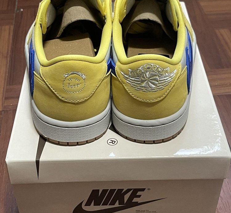 Air Jordan 1 Low Travis Scott Canary