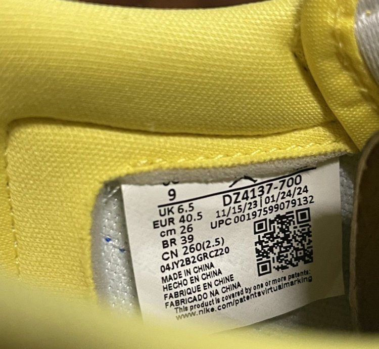 Air Jordan 1 Low Travis Scott Canary