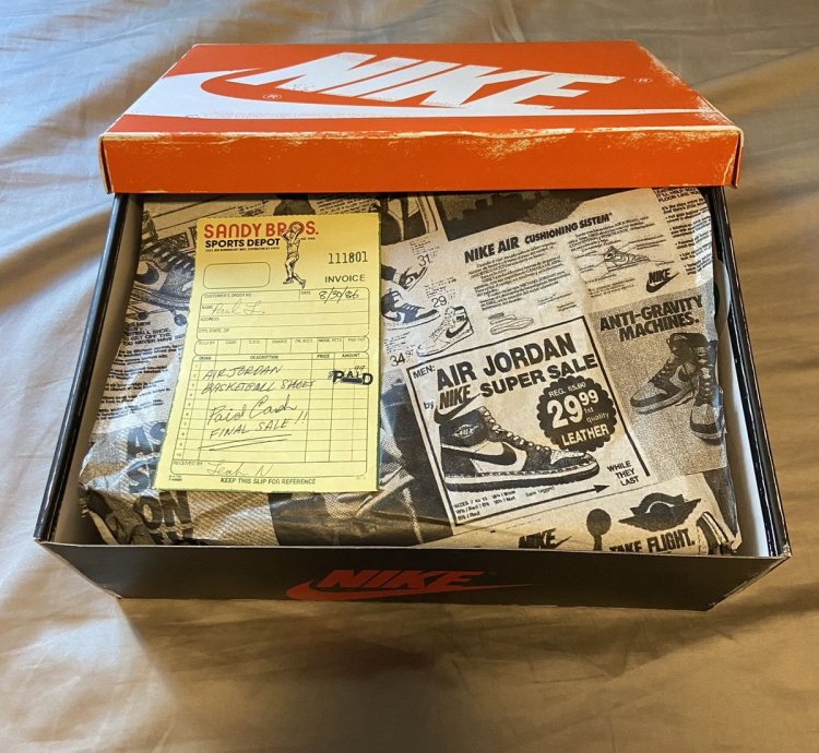 Size 10 Air Jordan 1 High Lost Found