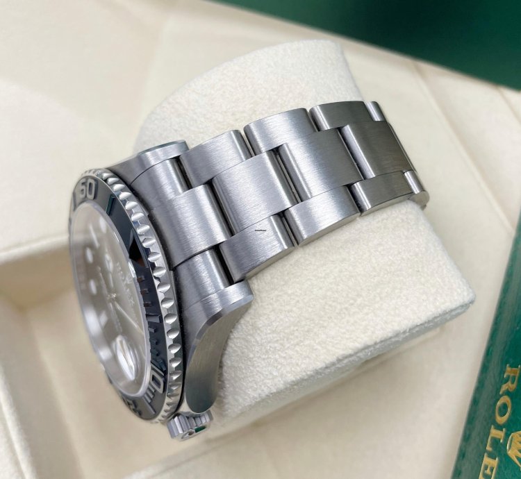 Rolex Yacht-master 42 Unworn Yacht-master 42mm Titanium 226627 Oyster Bracelet Titanium Compete Set