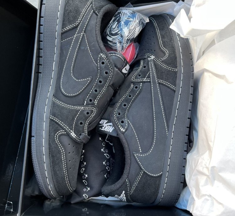 Air Jordan 1 Retro Low Og Sp Travis Scott Black Phantom