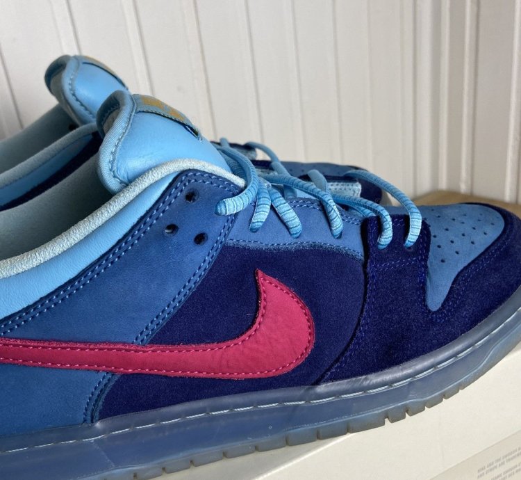 Nike Sb Dunk Low Run The Jewels Authentic Size 11us