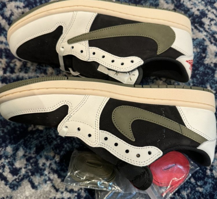 Air Jordan 1 Travis Scott sz 8 5m Sz 10w