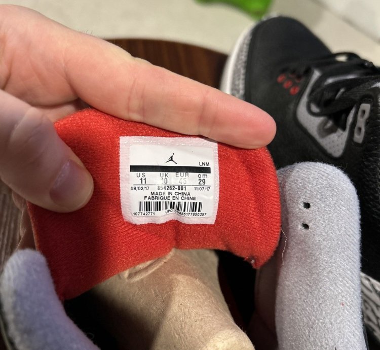 Size 11 - Jordan 3 Retro Og Mid Black Cement 2018 Vnds