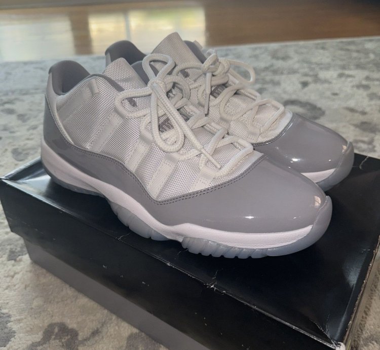 Air Jordan 11 Retro Low Cement Grey