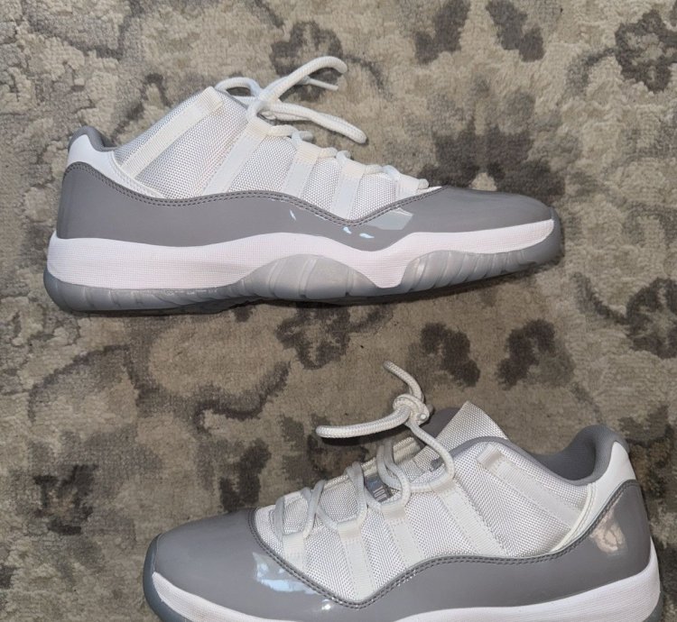 Air Jordan 11 Retro Low Cement Grey