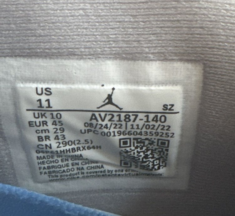 Air Jordan 11 Retro Low Cement Grey