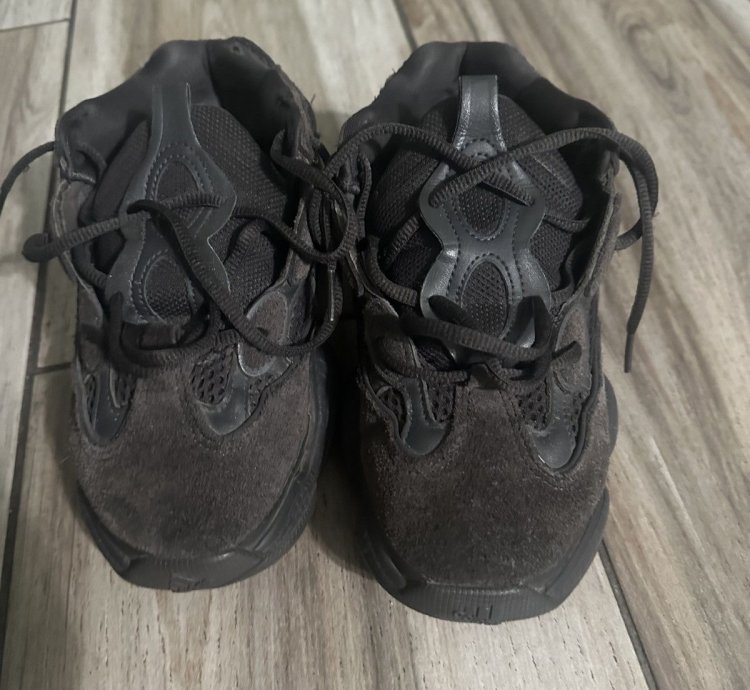 Utility Black Yeezy 500