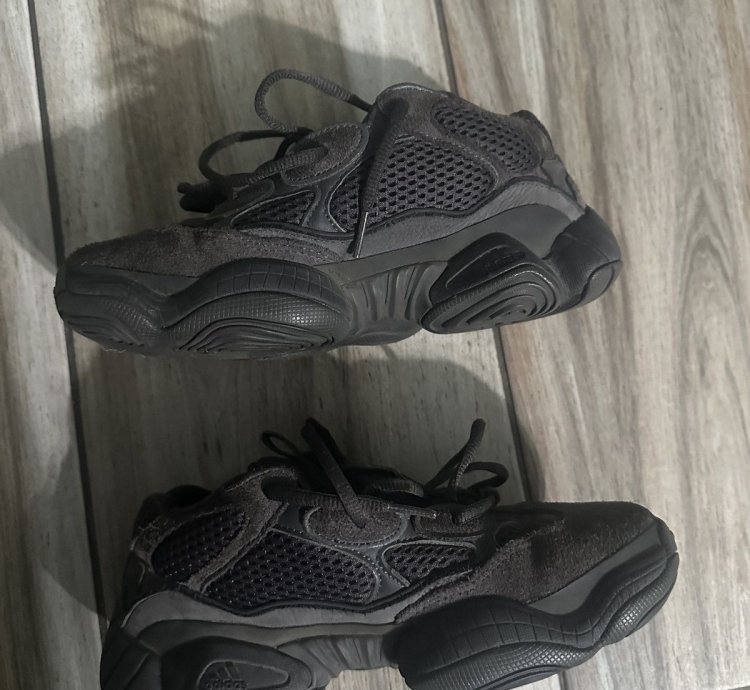 Utility Black Yeezy 500