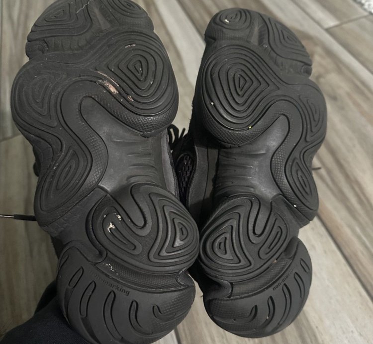 Utility Black Yeezy 500
