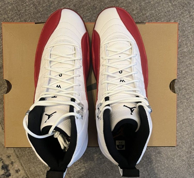 Air Jordan 12 Retro Cherry