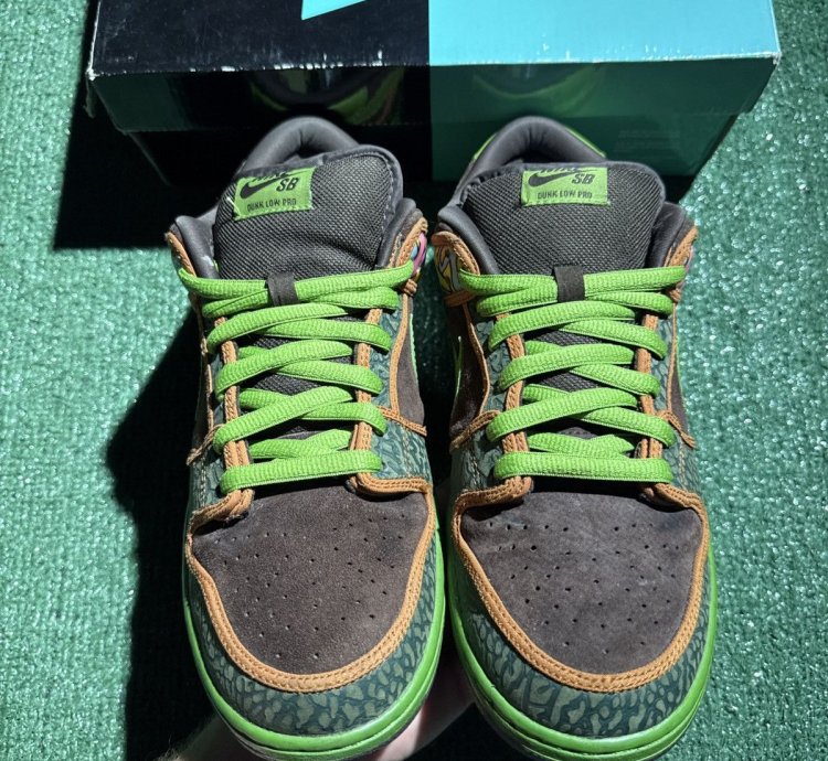 Size 12 - Nike Sb Dunk Low De La Soul 2015