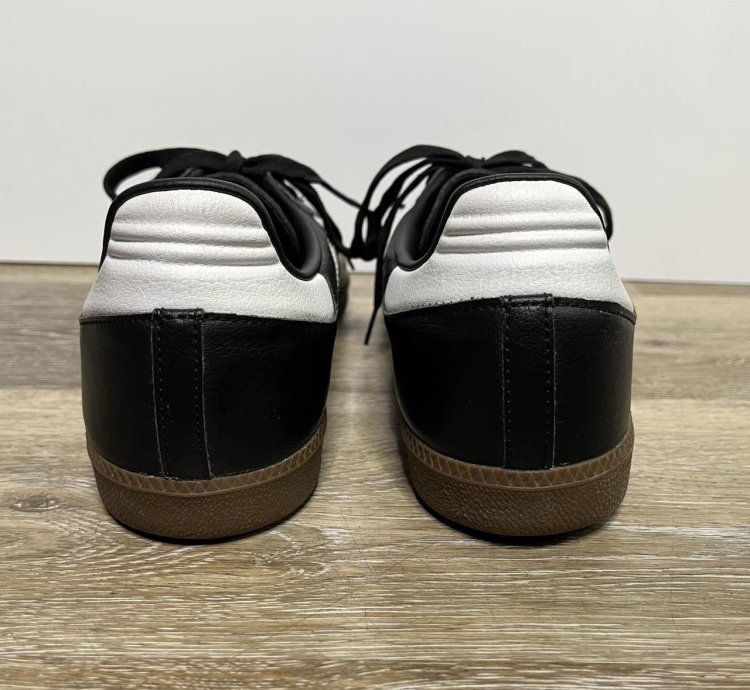 Vegan Leather Samba