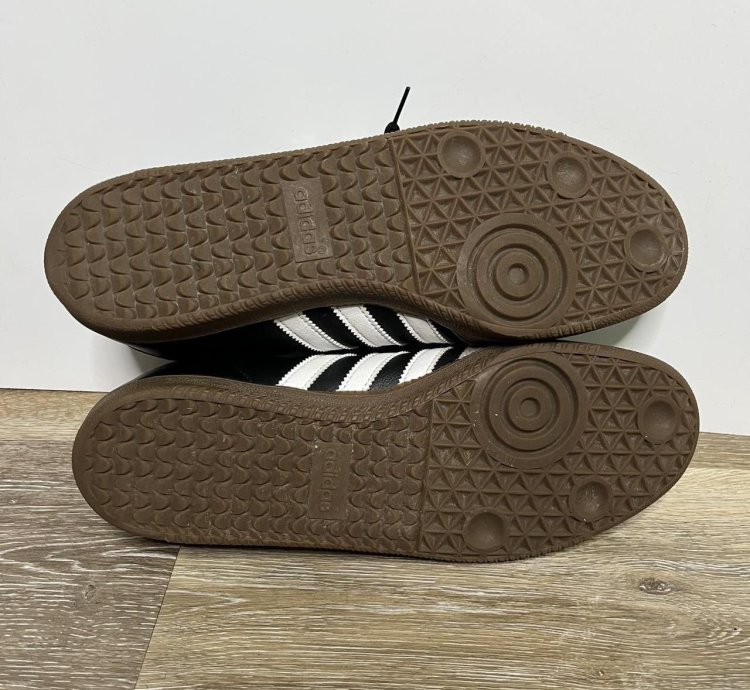 Vegan Leather Samba