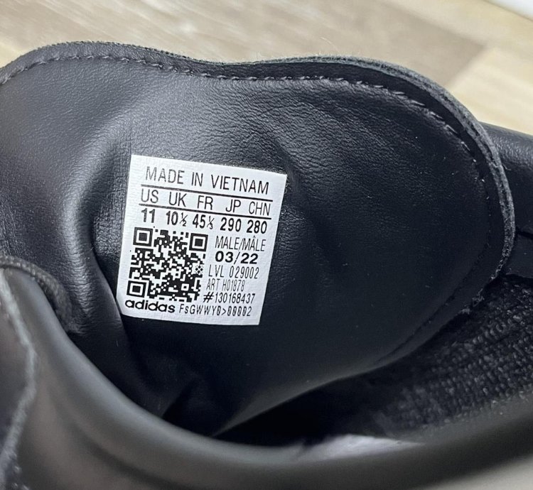Vegan Leather Samba