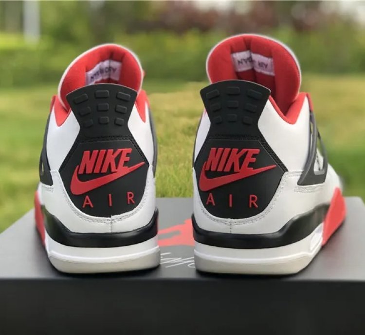 Air Jordan 4 Retro Fire Red
