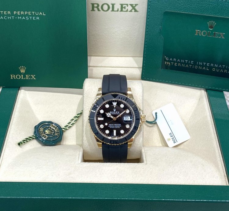 Rolex Yacht-master 42 Yellow Gold On Oysterflex 2023 Full Set