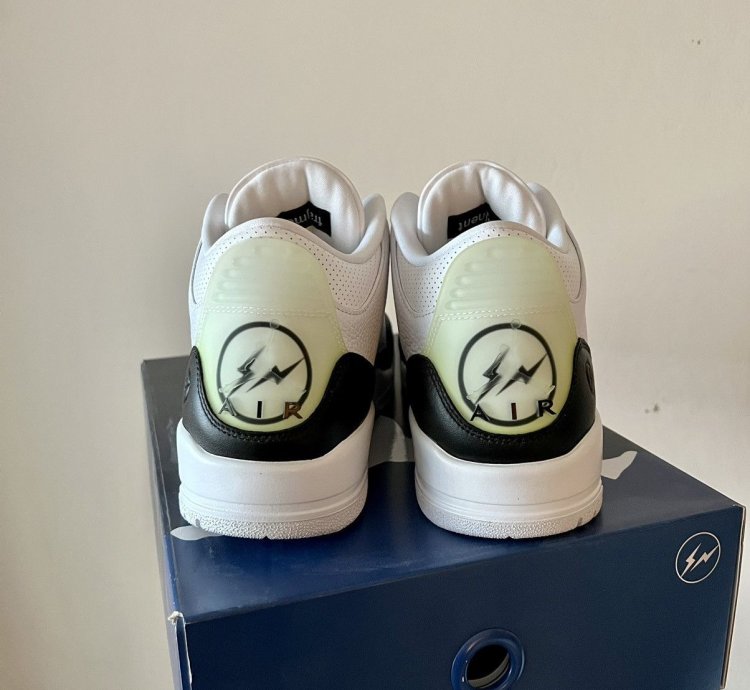 Air Jordan 3 Fragment