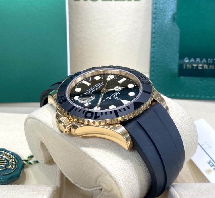 Rolex Yacht-master 42 Yellow Gold On Oysterflex 2023 Full Set
