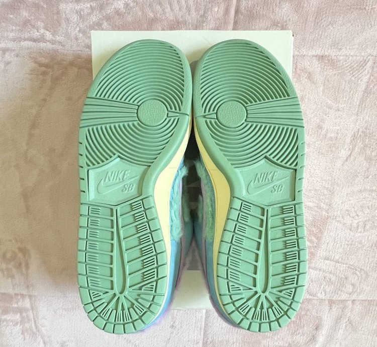 Verdy Sb Dunk Low Visty