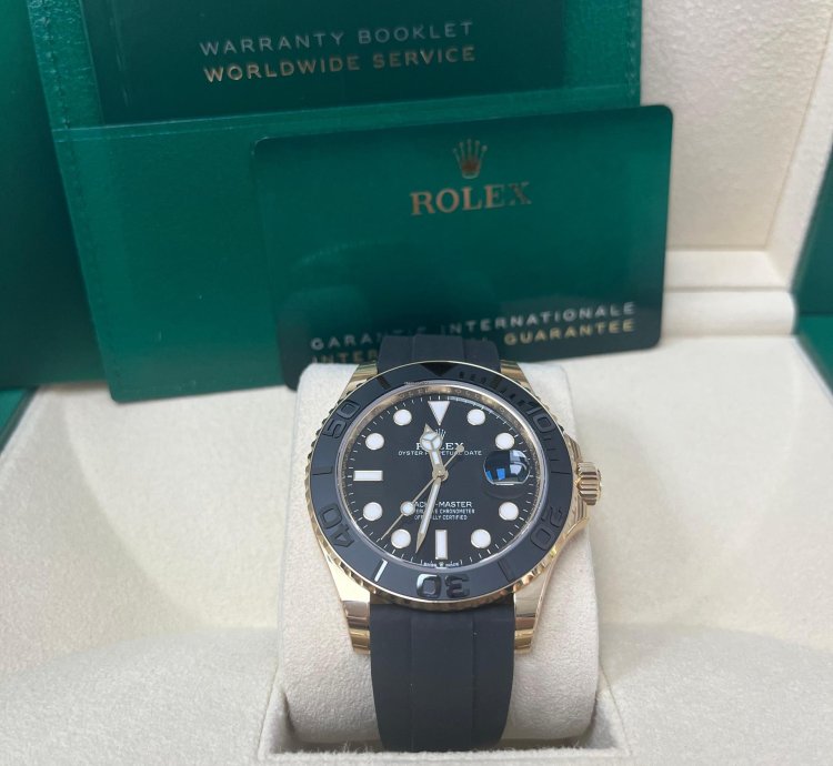 Rolex Yacht-master 42 Yellow Gold Yacht-master 42 Watch - Black Dial - Oysterflex Strap 226658