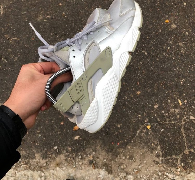 Very Rare Nike Air Huarache Run Japan Style Drill Swoosh Y2k