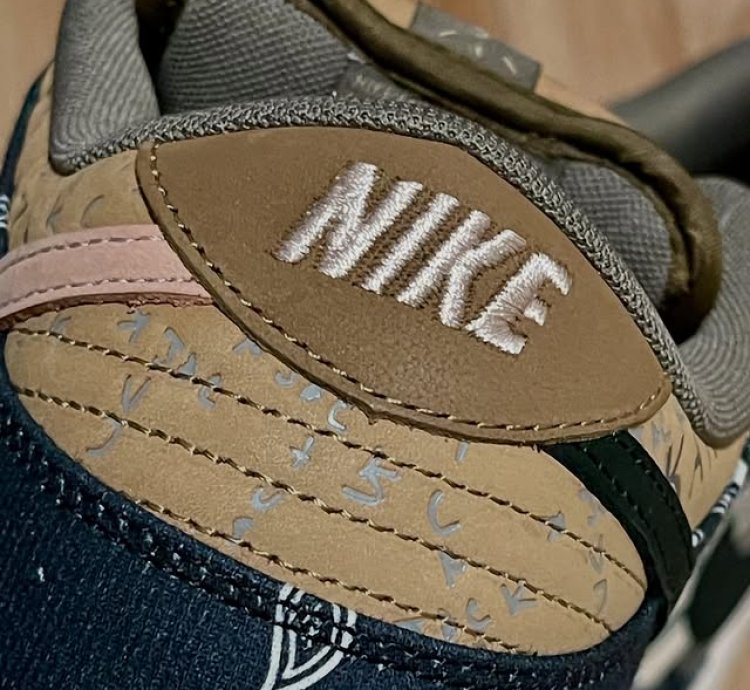 Travis Scott Nike Sb Dunk Low Cactus Jack