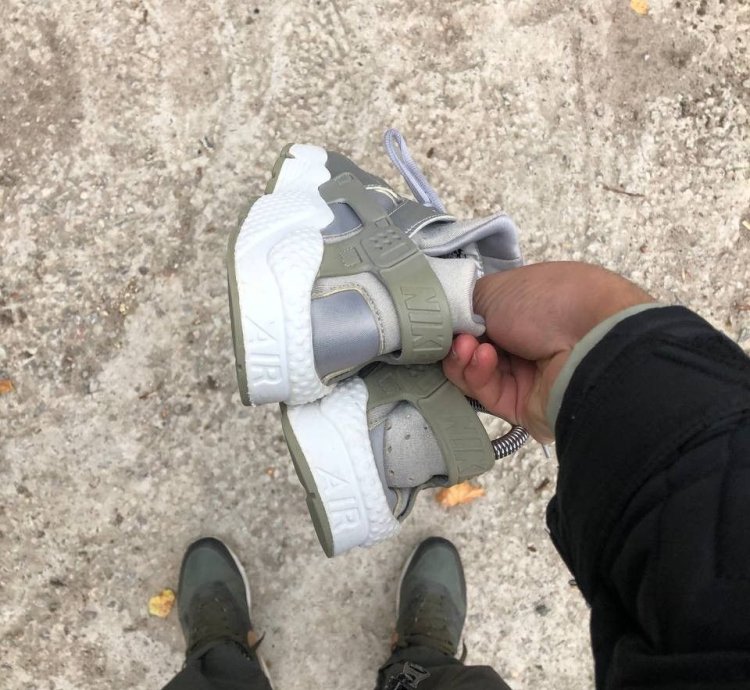 Very Rare Nike Air Huarache Run Japan Style Drill Swoosh Y2k