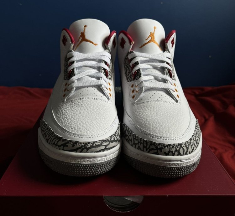 Air Jordan 3 Retro Cardinal Red us Size 11 Mens