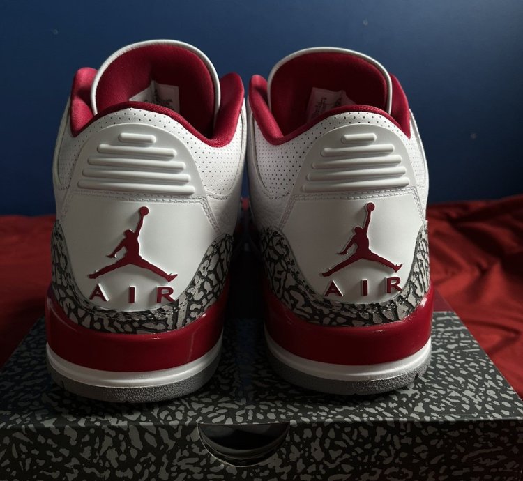 Air Jordan 3 Retro Cardinal Red us Size 11 Mens