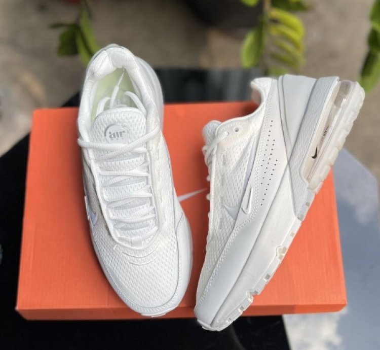 Nike Air Max 270 Pulse White Running Shoes