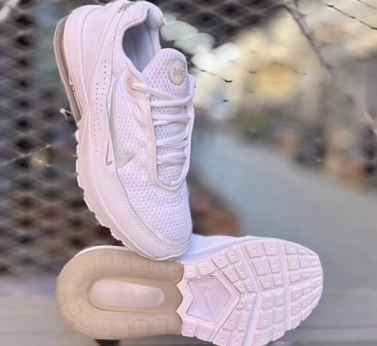 Nike Air Max 270 Pulse White Running Shoes
