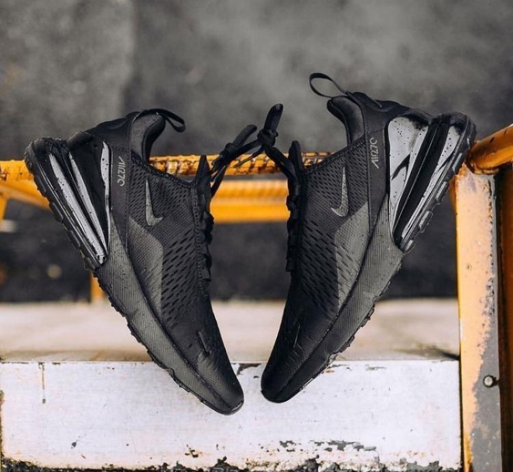 Nike Air Max 270 Triple Black Running Shoes
