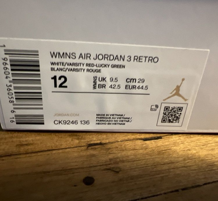 Air Jordan 3 Retro Lucky Green - 10 5 Men