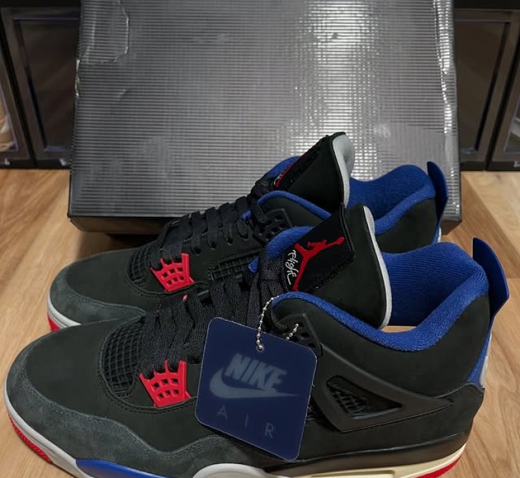 Air Jordan 4 Retro Rare Air 2025