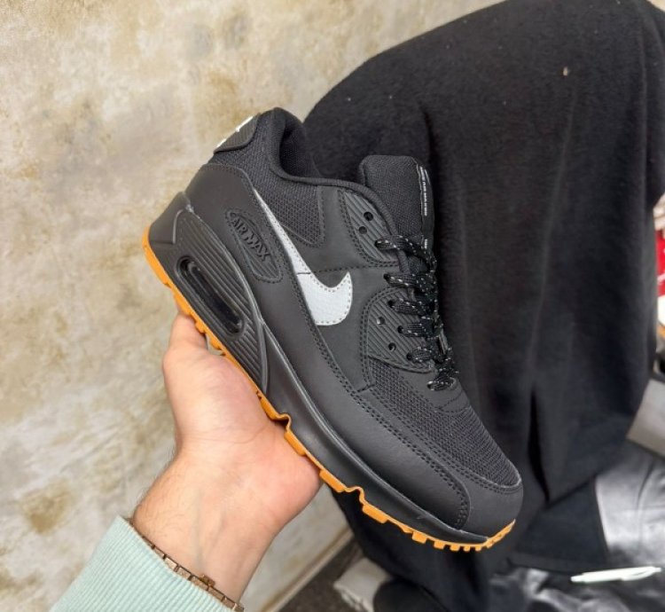 Nike Air Max 90 Black Gum Running Shoes