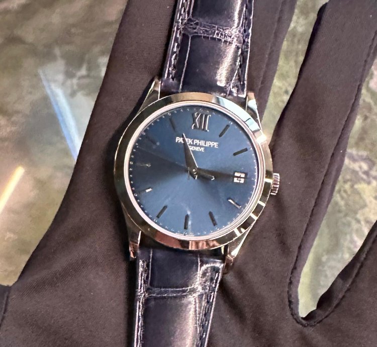 Patek Philippe Calatrava Ref 5296-017