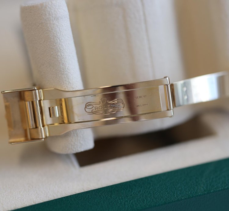 Rolex Yacht-master Ii 2018 Yellow Gold Yacht Master Ii Discontinued 116688